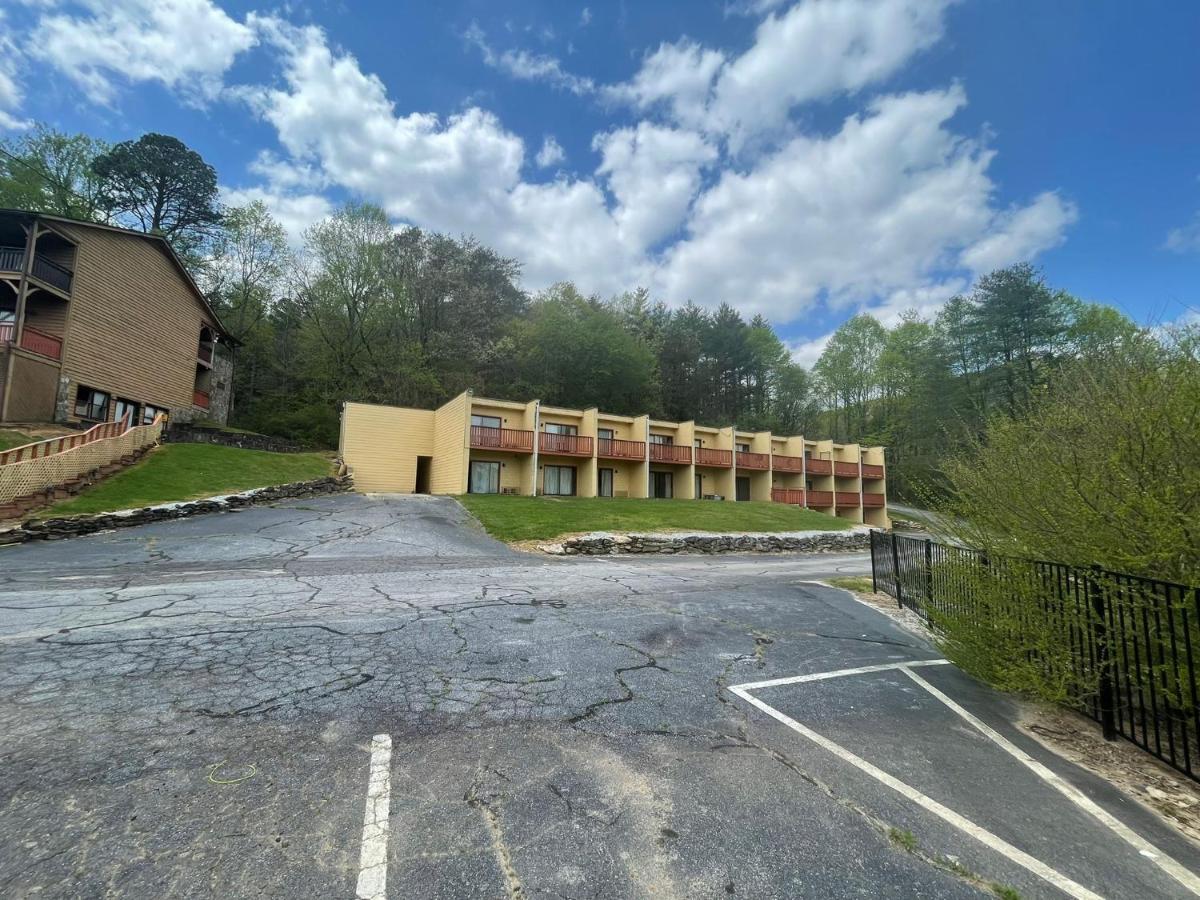 Budgetel Inn & Suites Dillard Exteriér fotografie