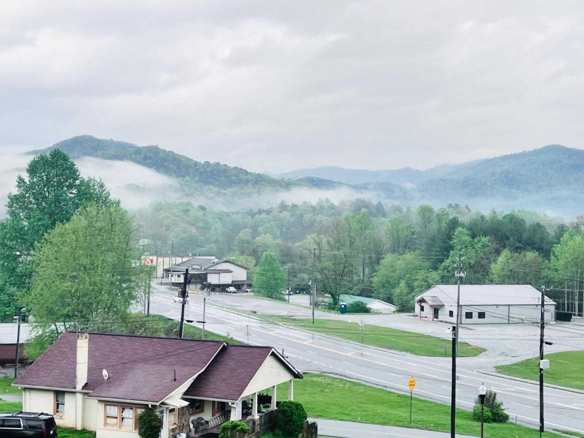 Budgetel Inn & Suites Dillard Exteriér fotografie